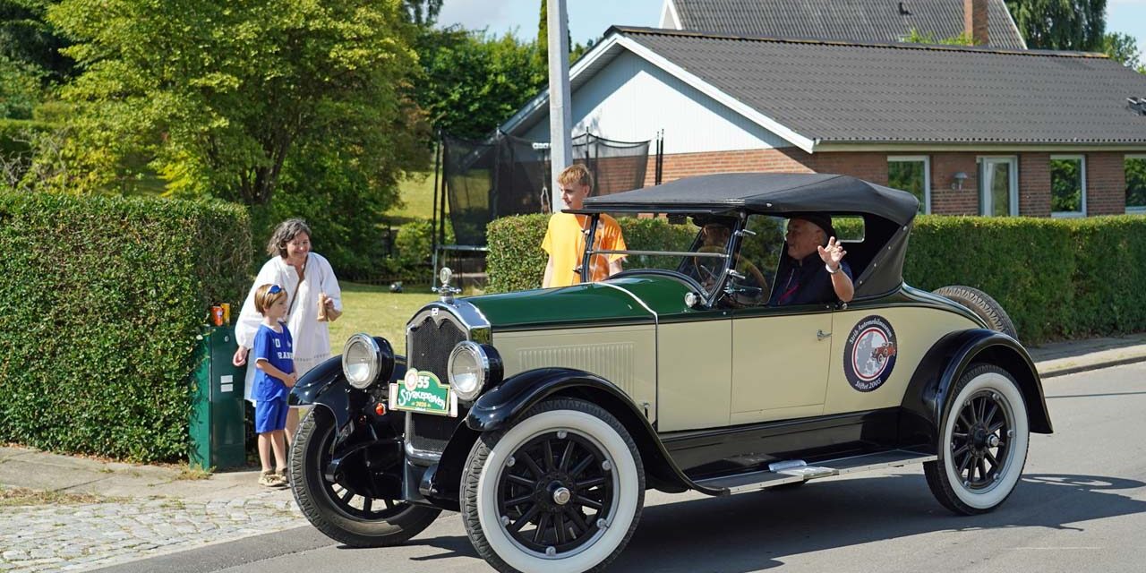 Veteranbilløbet Styrkeprøven holdt frokost hos Strib Automobilmuseum